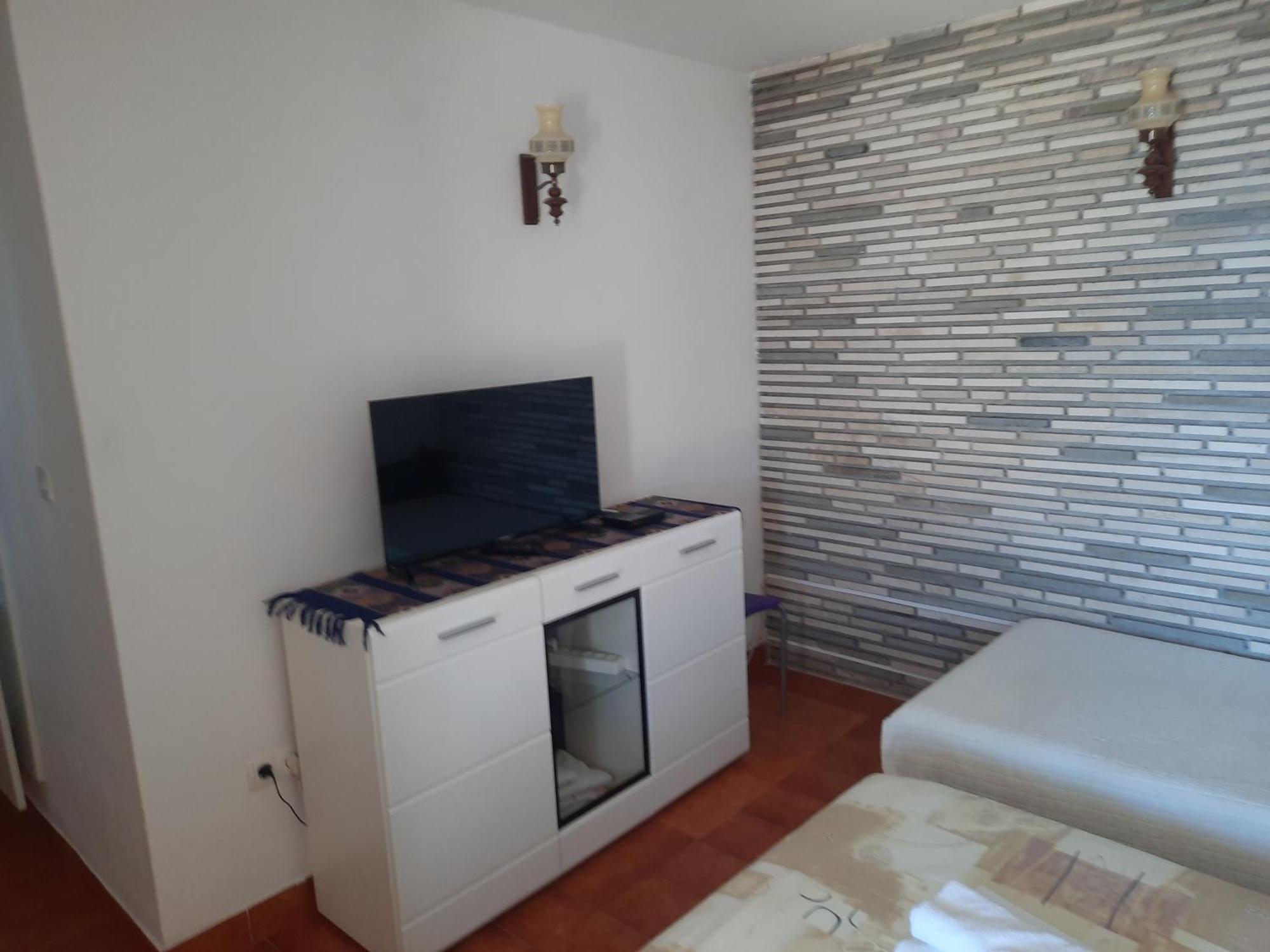 Apartments Polic Primosten Exterior photo